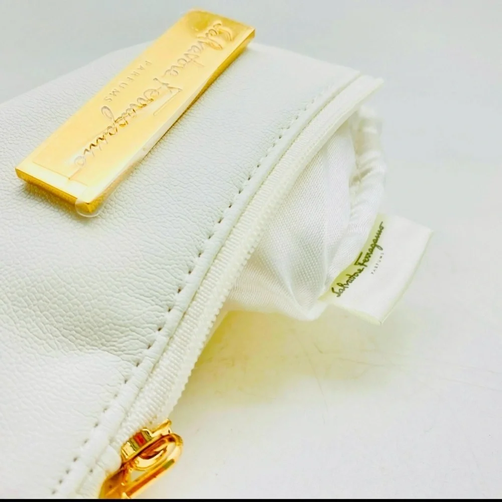Salvatore Ferragamo  Coin Case Mini Wallet W/ Keychain NWOT